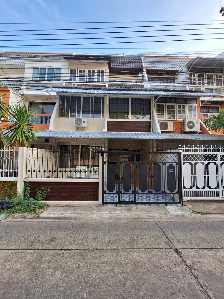 For RentTownhouseSukhumvit, Asoke, Thonglor : For rent!! Townhouse Ekkamai 22