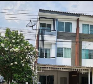 For RentTownhouseChaengwatana, Muangthong : Corner house 🟡4 bedrooms🟡3-storey townhouse for rent, The Trust City Ngamwongwan 25, fully furnished🔥