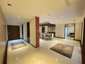 ขายคอนโดนานา : Kallista Mansion  3 BR Condominium for Sale and Rent in sukhumvit, Bangkok