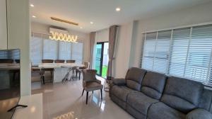 For RentHouseSamut Prakan,Samrong : For rent: Grand Pleno Sukhumvit-Bangna [R411]