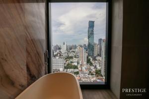 ให้เช่าคอนโดสีลม ศาลาแดง บางรัก : The Lofts Silom “ BTS Surasak