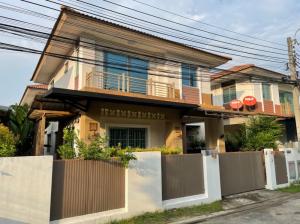 For RentHouseLadkrabang, Suwannaphum Airport : Semi-detached house for rent ✅ Etoile Maldives Palm Bangna - Wongwaen ✅Convenient location on the main road, near Mega Bangna