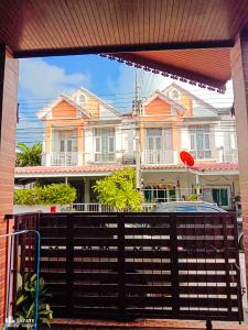 For SaleTownhouseNawamin, Ramindra : For sale: 2-storey townhouse, 22.5 square wah, Nattakan Village, Soi Sai Mai 64