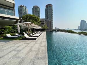 For RentCondoSathorn, Narathiwat : Four Seasons Private Residences ( FOR RENT)