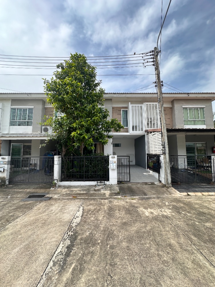 ให้เช่าทาวน์เฮ้าส์/ทาวน์โฮมนครปฐม : ให้เช่า Town Home ติด Central Salaya หิ้วกระเป๋าเข้าอยู่ได้เลย เฟอร์ครบ