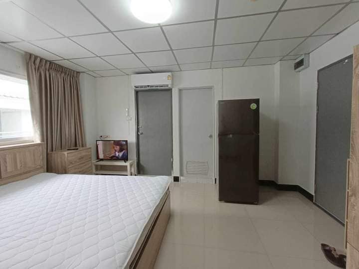 For RentCondoLadprao101, Happy Land, The Mall Bang Kapi : Condo for rent Lumpini Center Happyland (Studio) 7th floor, Building B3, opposite The Mall Bangkapi, near the Yellow Line, Bangkapi Station