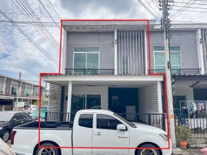 For SaleTownhousePathum Thani,Rangsit, Thammasat : For sale: Pruksa 93 Phahon Yothin-Navanakorn Townhouse/Townhome, 2 floors, corner unit, on the road, near Navanakorn Industrial Estate, Thai Market