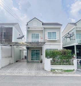 For RentTownhouseSamut Prakan,Samrong : 🏡🌟🐶 House for rent, The Village Bangna Km.8 project, beautiful house, ready to move in, convenient transportation, Pet Friendly♥️