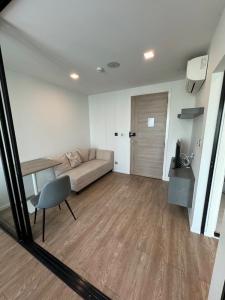 For RentCondoLadprao, Central Ladprao : Condo for rent: Atmoz Lat Phrao 15, fully furnished condo, ready to move in, close to 3 BTS lines!!