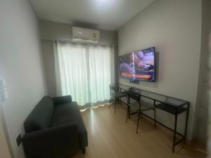 ให้เช่าคอนโดพระราม 9 เพชรบุรีตัดใหม่ RCA : ชั้นสูง 🏙️(For Rent/ให้เช่า) Lumpini Suite Phetchaburi - Makkasan