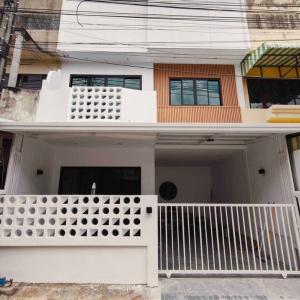 For SaleTownhouseBang kae, Phetkasem : Nattakan Village, Phetkasem 112, renovated house, decorated, ready to move in