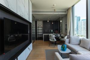 ให้เช่าคอนโดวิทยุ ชิดลม หลังสวน : 28 Chitlom for rent 74 sqm 2beds 2baths 100,000 per month