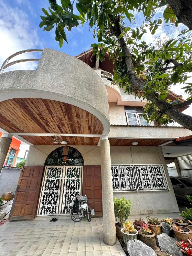 For SaleHouseSathorn, Narathiwat : S-SNWR101 Single house for sale, Soi Narathiwat Ratchanakarin 18, size 96 sq m, 3 floors, usable area 300 sq m, 4 bedrooms, 3 bathrooms, 85 million 063-759-1967