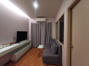 For RentCondoSapankwai,Jatujak : 🌺🍀FOR RENT>> Lumpini Park Vibhavadi - Jatujak>> 4th floor, room size 30 sq m., cool and comfortable room, morning sun, shady and cool in the afternoon, fully furnished, near MRT Chatuchak #LV-MO708