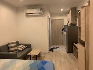 For RentCondoPinklao, Charansanitwong : Urgent for rent!: IDEO Mobi Charan - Interchange (IDEO Mobi Charan - Interchange) Property code #WEA1097 Interested, please add Line @condo168 (with @ in front)