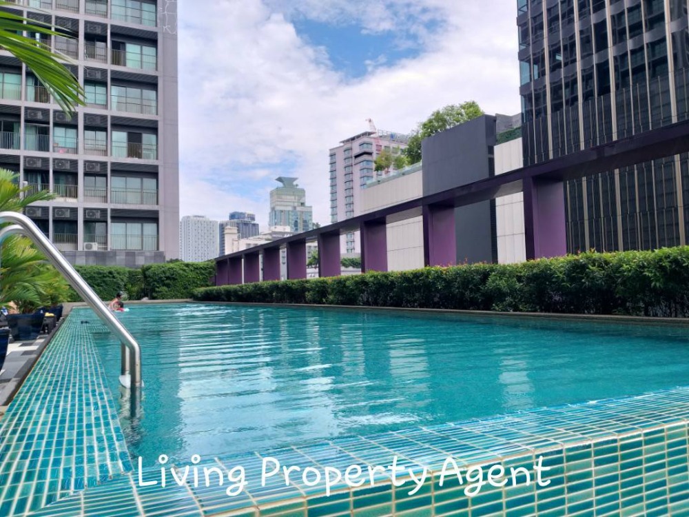 For SaleCondoSukhumvit, Asoke, Thonglor : ***Project for sale: Noble Remix Thonglor (Sukhumvit 36), 1 bedroom, 1 bathroom condominium, size 39 sq m, 7th floor, Building B, selling price 4,800,000 baht, near BTS Thonglor.