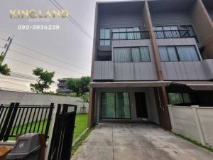 For RentTownhouseNawamin, Ramindra : For rent, 3-storey townhouse, 3 bedrooms, 3 bathrooms, Baan Klang Muang Watcharapol - Baan Klang Muang Watcharapol 152 sq m. Rental price: 40,000 baht/month, including common area #Ready to move in #Pets allowed #Company registration available