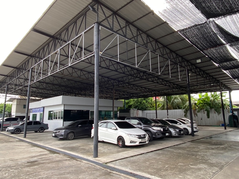 For RentShowroomOnnut, Udomsuk : Car showroom/garage/warehouse space, owner rents out himself, welcomes agents