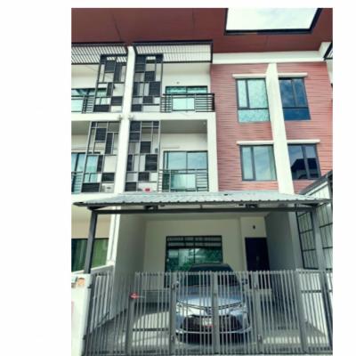 For RentTownhouseBangna, Bearing, Lasalle : NTG435 Townhome for rent: iFeel Bangna, some furniture, can be used as a home office, location near Mega Bangna, next to Kanchanaphisek Ring Road