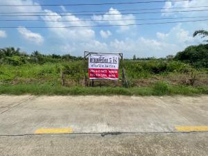 For SaleLandMahachai Samut Sakhon : Land for sale, 5 rai, near Setthakit Road, Tha Sao, Krathum Baen, Samut Sakhon. Beautiful rectangular land plot, size 5 rai (2,000 square wa), width 52 meters x length 153 meters.