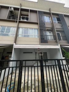 For RentTownhouseRama5, Ratchapruek, Bangkruai : For rent 16000 baht/month, 3-storey townhouse, Sammakorn Avenue project, Chaiyaphruek-Wongwaen Road, Road 345 (can register a company)