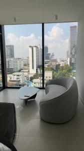 ให้เช่าคอนโดสาทร นราธิวาส : 1 bedroom 1 bathroom 52 Sq.M. at Tait 12 Pet friendly condo, new unit, ready to move in