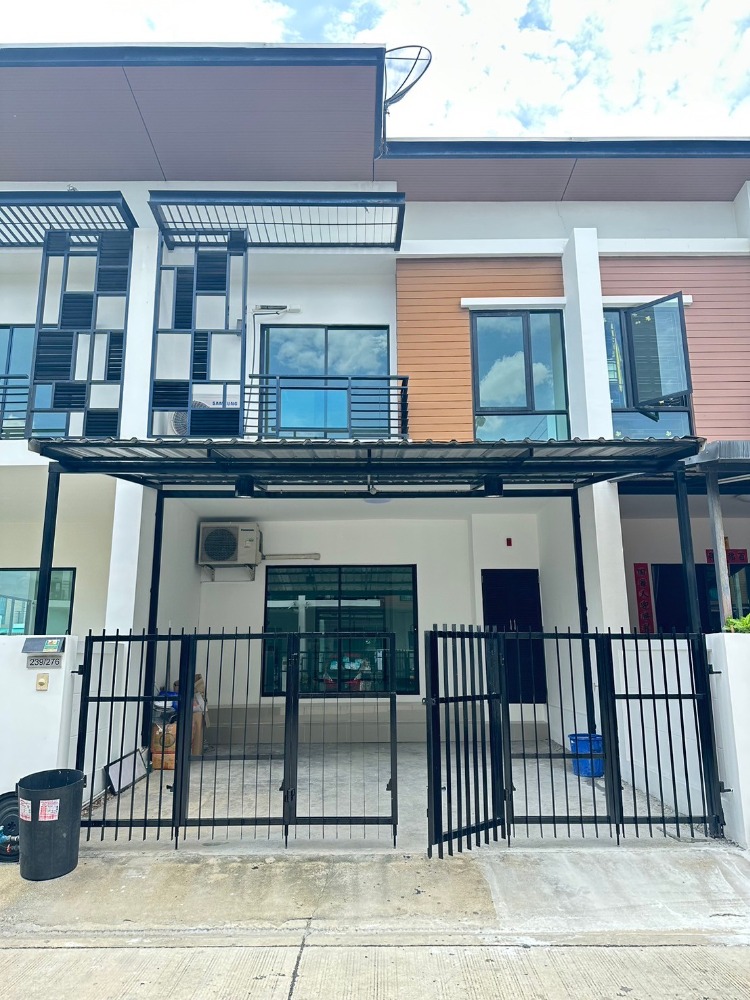 For RentTownhouseBangna, Bearing, Lasalle : ** For rent, 2-storey townhouse, iFill-Bangna, size 140 sq m., area 21.30 sq m., good location** Price 17,000 baht