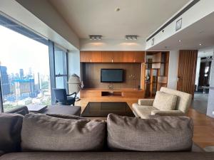 ให้เช่าคอนโดสาทร นราธิวาส : 🔥Super Hot  Deal 🚩Condo near BTS Chongnonsi Call Now !!🔥