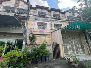 For SaleTownhouseChaengwatana, Muangthong : For sale 3-storey commercial building, Parinluck Samakkee, prime location, Nonthaburi