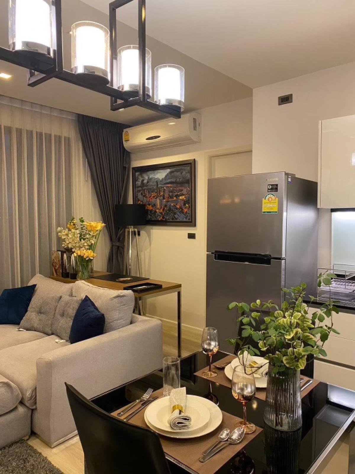 For RentCondoRatchadapisek, Huaikwang, Suttisan : 🥳Quinn Condo, very beautiful room, complete electrical appliances, convenient travel