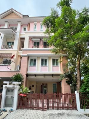 For RentTownhouseRamkhamhaeng, Hua Mak : Townhouse for rent, 4 floors, 42 sq m, corner house, near MRT Sri Kitha, only 5 minutes, Anantra Tropical Huamark 11, Anantra Tropical Huamark 11