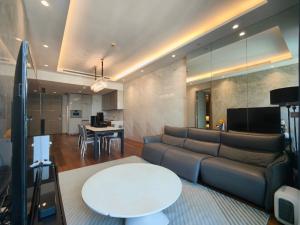 For SaleCondoSukhumvit, Asoke, Thonglor : Foreign Quota Luxury pet friendly 2 bd condo near BTS Phromphong - The Estelle Phromphong