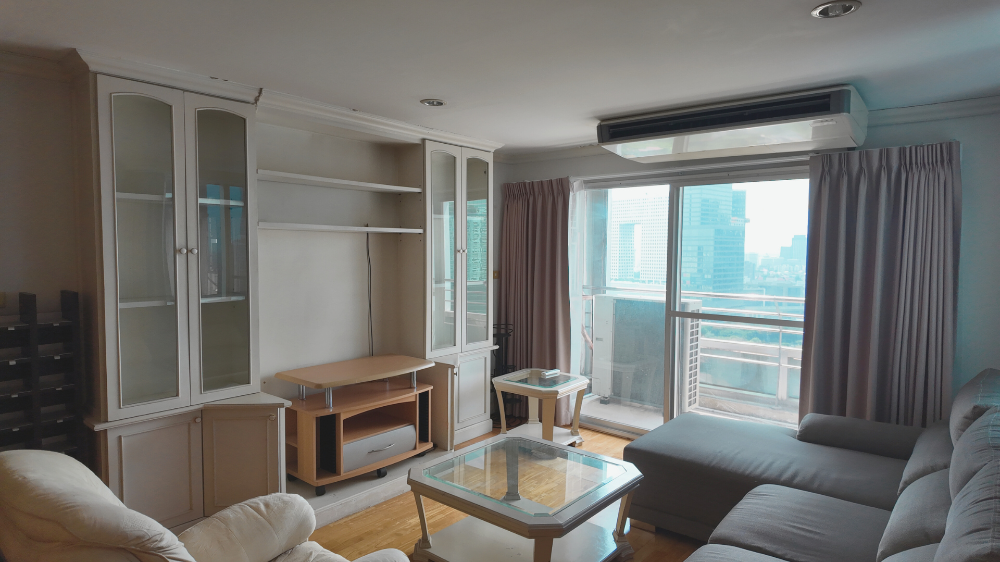 For SaleCondoKasetsart, Ratchayothin : Very cheap sale! Sarin Place Condo, 22nd floor, large room, 2 bedrooms, 2 bathrooms, panoramic view, fully furnished