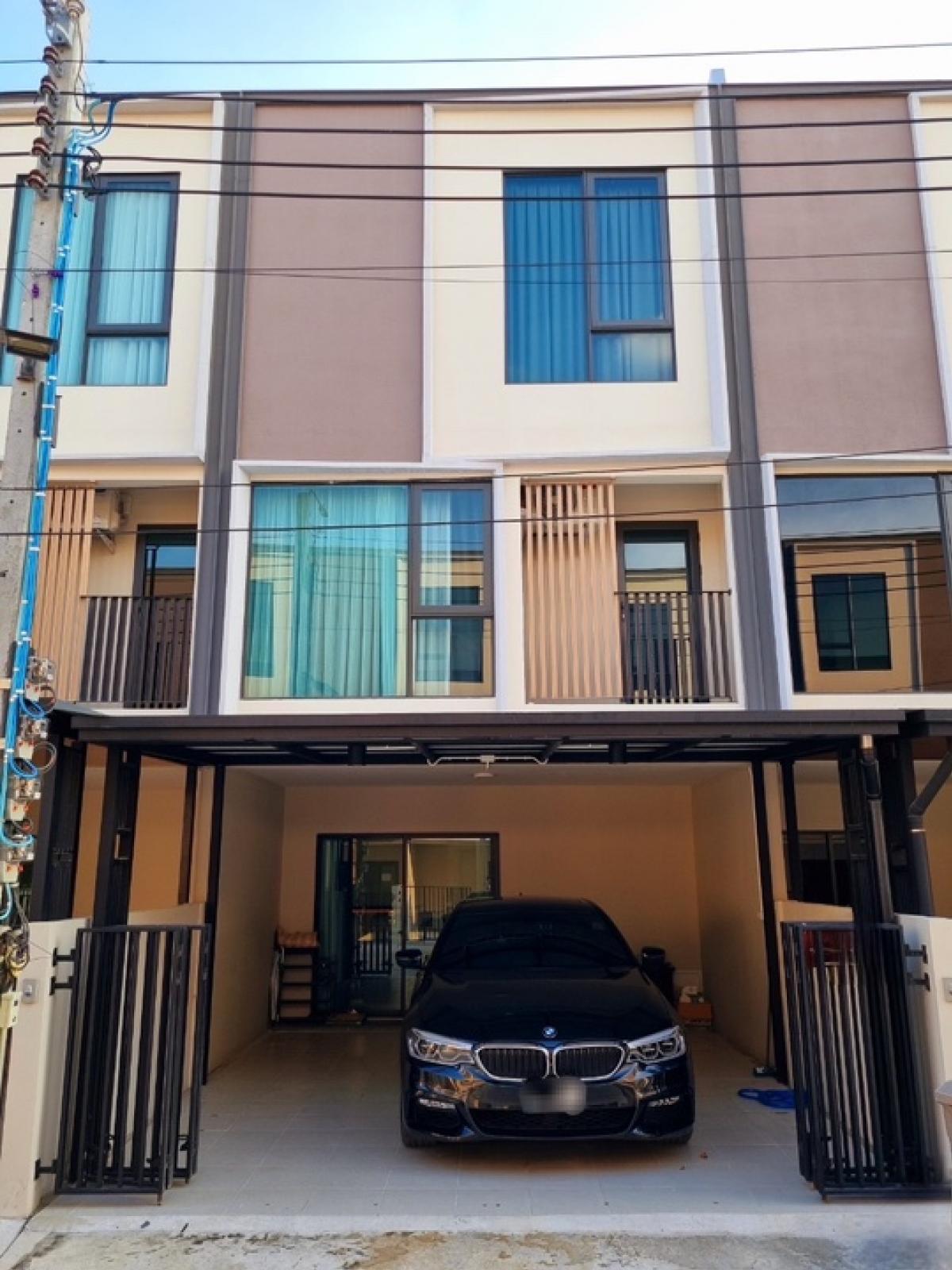 For RentTownhouseBangna, Bearing, Lasalle : Townhome Altitude Kraf Bangna for rent, Near Mega Bangna