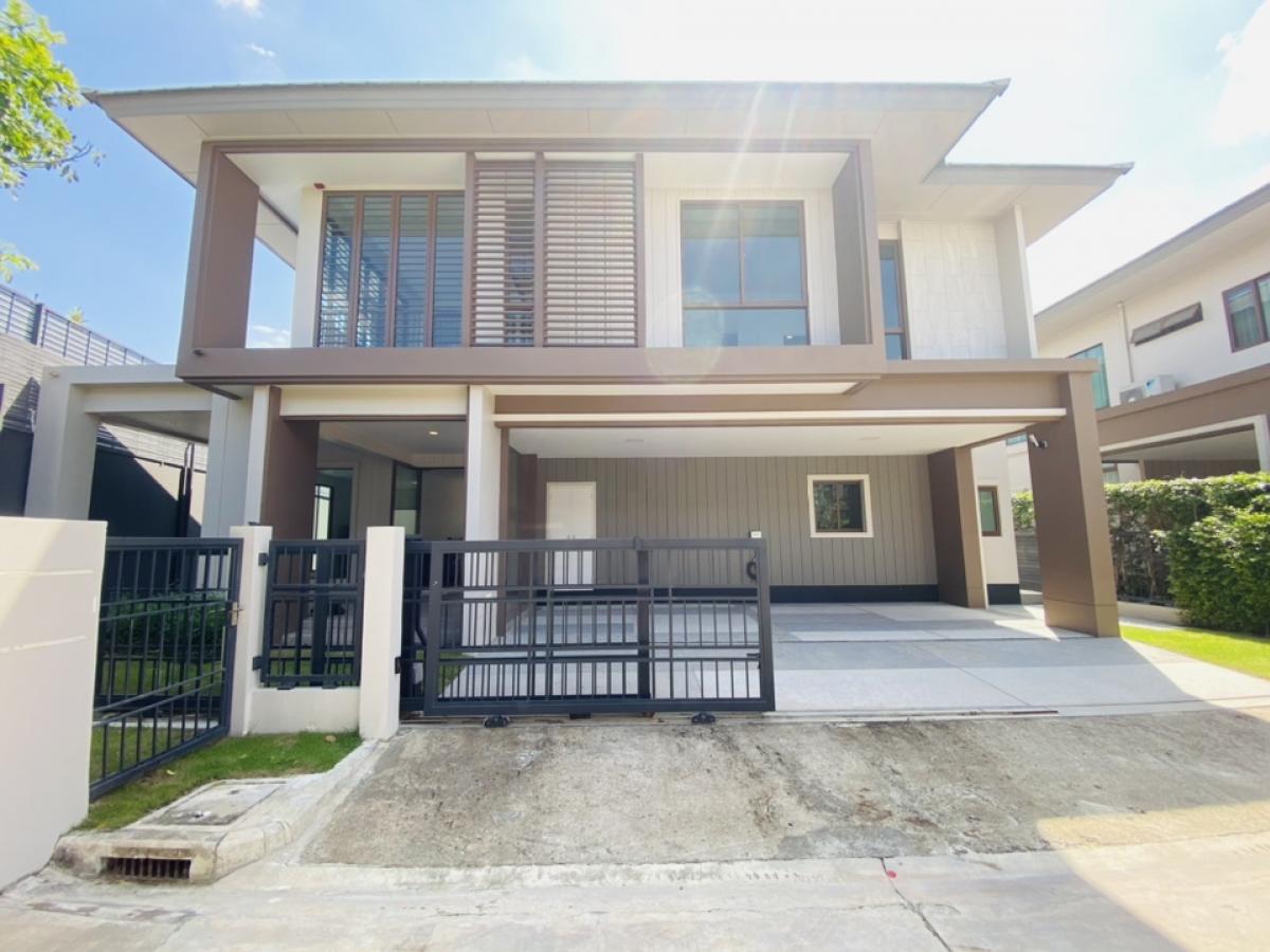 For SaleHousePattanakan, Srinakarin : For Sale Burasiri Krungthep Kreetha House 70 sq m. New house, beautiful, ready to move in. Luxury resort-style house.