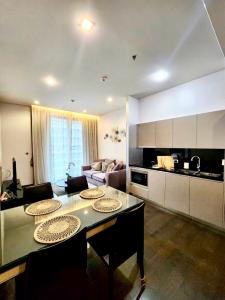 For SaleCondoSukhumvit, Asoke, Thonglor : The XXXIX: 2bed 2bath 65.62sqm. 2X Fl. 21,000,000 Am: 0656199198