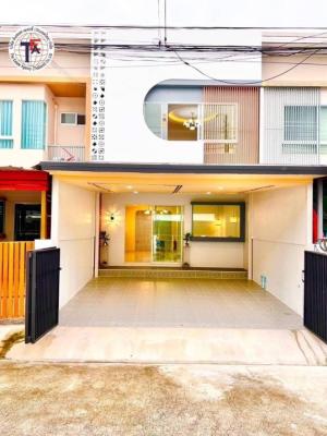 For SaleTownhouseSamut Prakan,Samrong : Townhouse for sale, 2 floors, Indy Village Bangna-Trad, Km. 26, Bangna-Trad Road, Bang Bo, Samut Prakan (ABAC Alley)