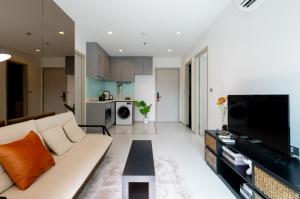 For SaleCondoSukhumvit, Asoke, Thonglor : Condo for sale: Rhythm Sukhumvit 36-38 (Rhythm Sukhumvit 36-38) BTS Thonglor, rental price 9,290,000.00 baht/month, 2 bedrooms, 2 bathrooms, 54.86 sq m., 12th floor