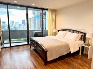 ให้เช่าคอนโดวิทยุ ชิดลม หลังสวน : ให้เช่า คอนโด  Royal Place 1  ใกล้ BTS ราชดำริ  400 เมตร