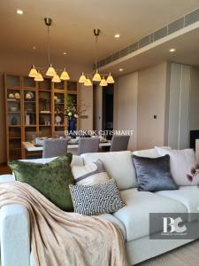 ขายคอนโด : ⭐SALE⭐Saladaeng One, 2 Bed, 113.23 sq.m. Sell with tenant | Call: 0856629953