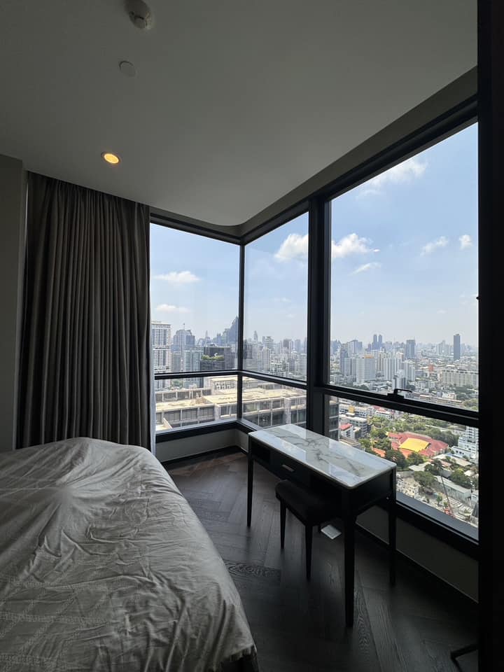 For SaleCondoSukhumvit, Asoke, Thonglor : Wooden&High Floor unit with 2 bedrooms in Sukhumvit 36