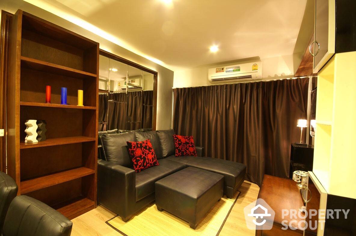 For RentCondoSukhumvit, Asoke, Thonglor : 2-BR Condo at The Seed Musee Sukhumvit 26 near BTS Phrom Phong