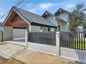 For SaleHouseKhon Kaen : Single-storey detached house near Bueng Kaen Nakhon, area 69.6 square wah, 3 bedrooms, 2 bathrooms, 1 kitchen, 1 storage room