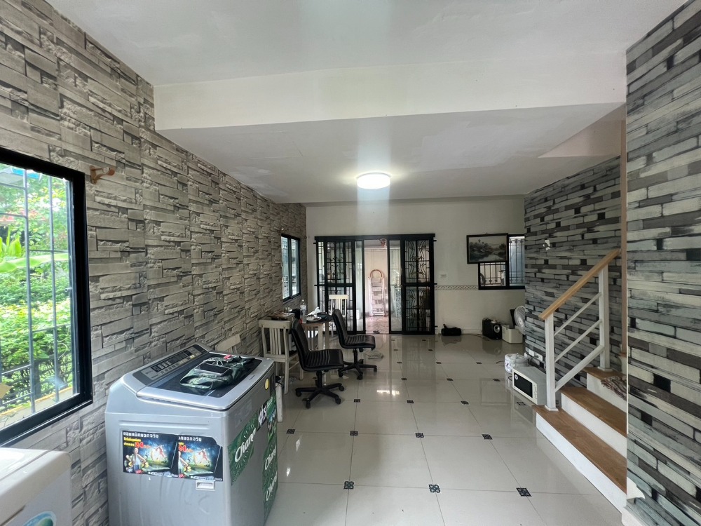 For SaleTownhousePattanakan, Srinakarin : P-2613 Urgent sale! The Connect Suan Luang - On Nut, corner unit