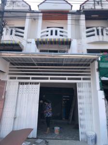 For SaleTownhouseBang kae, Phetkasem : For rent, renovated shophouse near MRT Bang Khae, Soi Bang Khae 14, 21 sq m, 3 floors, parking available in front of the house, shady atmosphere, 064-974-2441