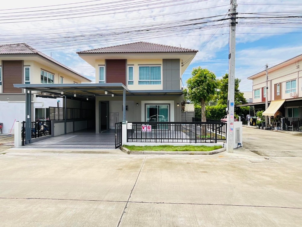 For SaleHouseNakhon Pathom : Corner house, newly renovated, beautiful and ready to move in, E-Living Village (Phetkasem-Joseph)  area 49.5 square wah, price only 3,790,000 baht *** Promotion #Free transfer fee #Corner house ***