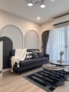 For SaleCondoOnnut, Udomsuk : 💥Selling a beautiful 2-bedroom condo, fully furnished, great location in On Nut area, Eastwood Park Condominium