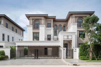 For SaleHousePattanakan, Srinakarin : For sale: Cinq Royal Krungthep Kreetha, a luxurious 3-storey house with a private elevator, area 120 sq m, area 705 sq m, 5 bedrooms, 6 bathrooms, parking for 4 cars.