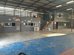 For RentWarehouseSeri Thai, Ramkhamhaeng Nida : BS1504 Warehouse for rent, usable area 400 sq m., Soi Seri Thai 41, suitable for warehouse use.