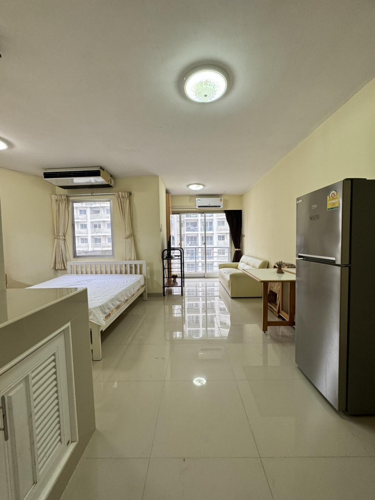 For RentCondoWitthayu, Chidlom, Langsuan, Ploenchit : Studio for rent, 8,000 baht per month.